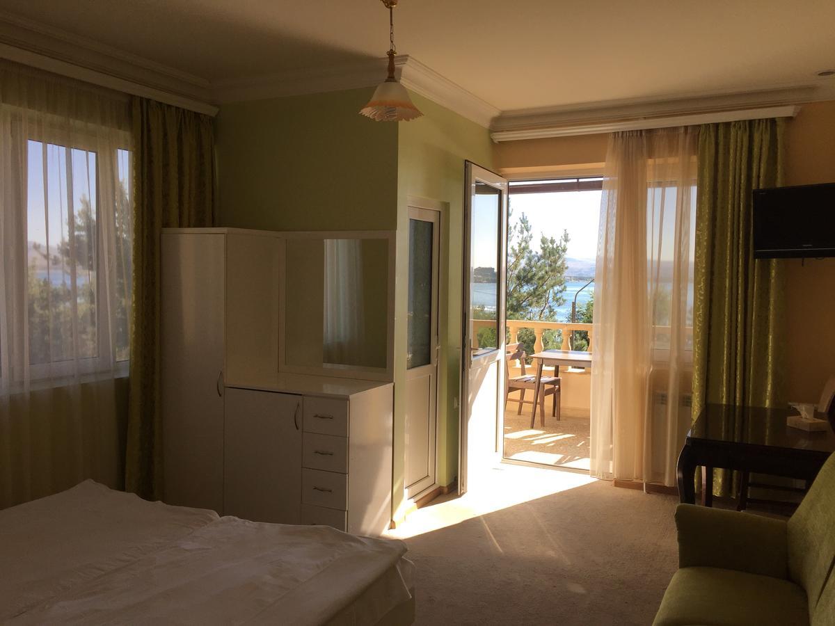 Hotel Ashot Erkat Sevan Esterno foto