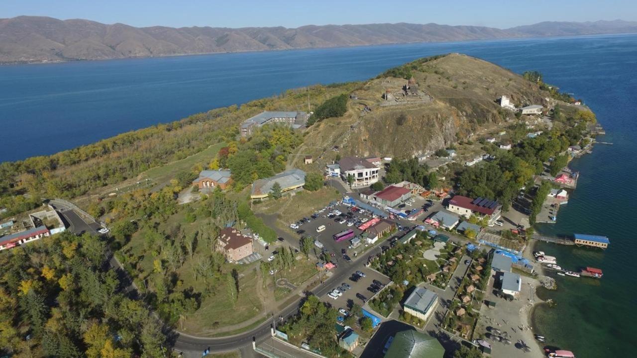 Hotel Ashot Erkat Sevan Esterno foto